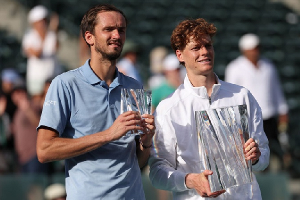 Даниил Медведев в напряженном матче упустил титул в Индиан-Уэллсе