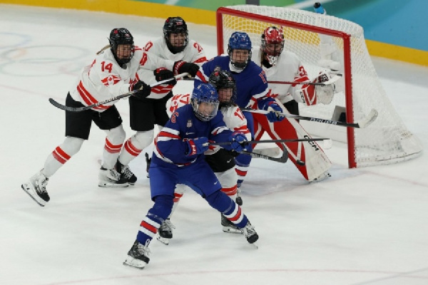 Все решил овертайм: США одолели Канаду в финале женского хоккейного турнира Олимпиады