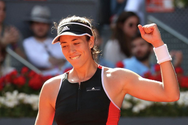 Беременная экс-первая ракетка мира поздравила поклонников с Рождеством