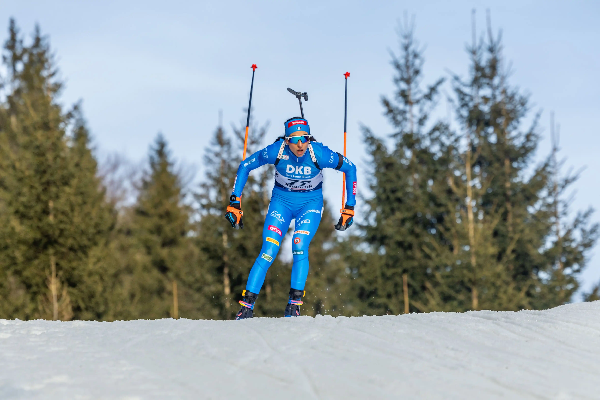 Звездная биатлонистка прокомментировала неудачную эстафету без Доротеи Вирер