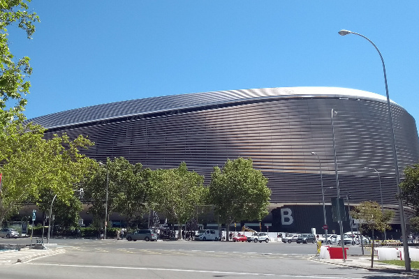 На стадионе "Сантьяго Бернабеу" появятся теннисные корты