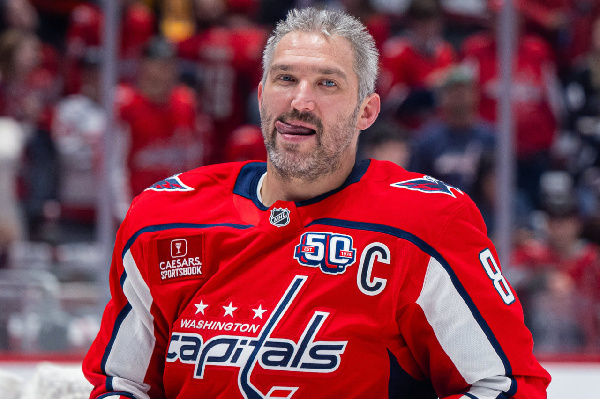 Овечкин вошёл в число претендентов на звание человек года — 2025