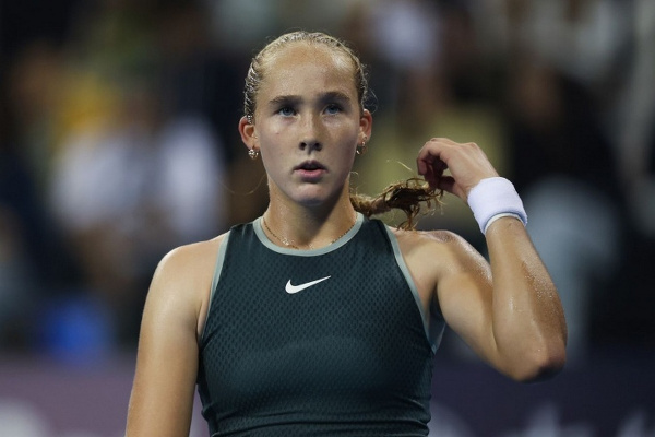 Мирра Андреева неожиданно покидает турнир WTA в Монреале 