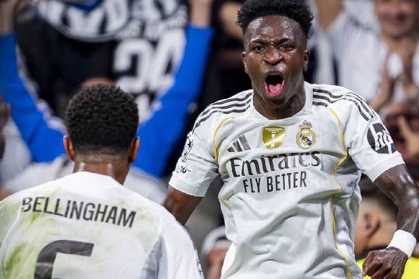 Лидер "Реала" извинился за свою реакцию на замену в "эль-класико"