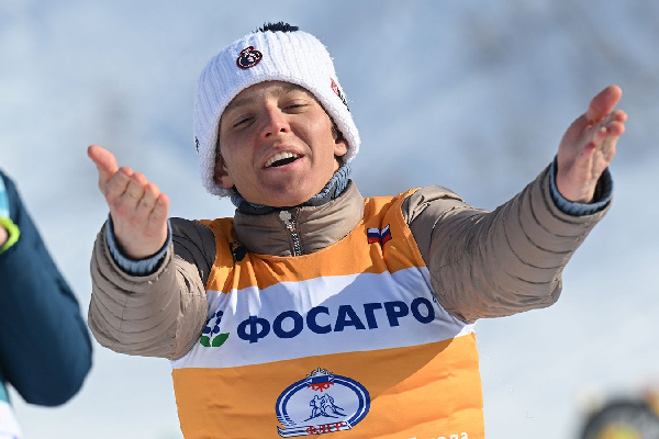 Российский лыжник заявил, что получил поздравления от иностранных спортсменов после допуска