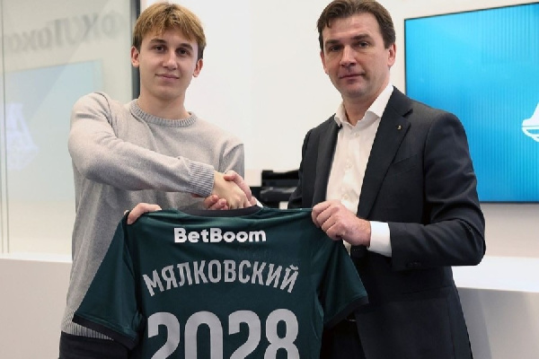 Основатель "Арсенала" оценил трансферы Мялковского и Французова в "Локомотив"
