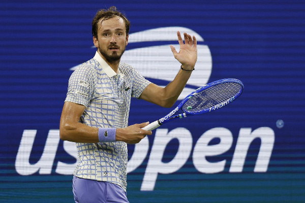 Фотографа, сорвавшего матч Медведева и Бонзи, отстранили от работы на US Open
