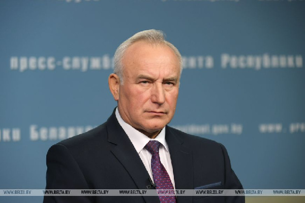 Срок — полгода. Александр Лукашенко поручил Николаю Шерстневу навести порядок в детском футболе