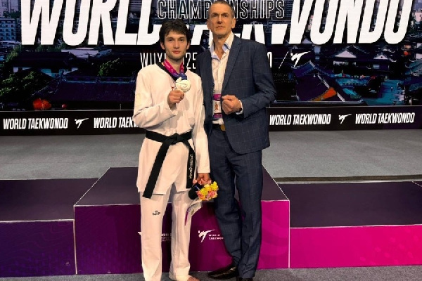 Белорус Гурциев завоевал серебро на чемпионате мира по таэквондо в Китае