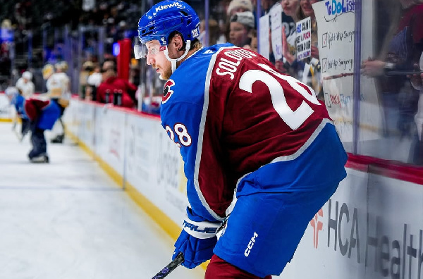 Белорус Илья Соловьев пропустит пятый матч "Колорадо" подряд