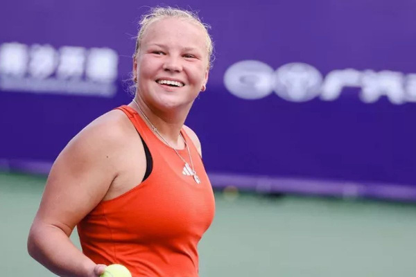 Шнайдер: "На завтрак была баранка с лососем. Я ее "приманила" в матч"