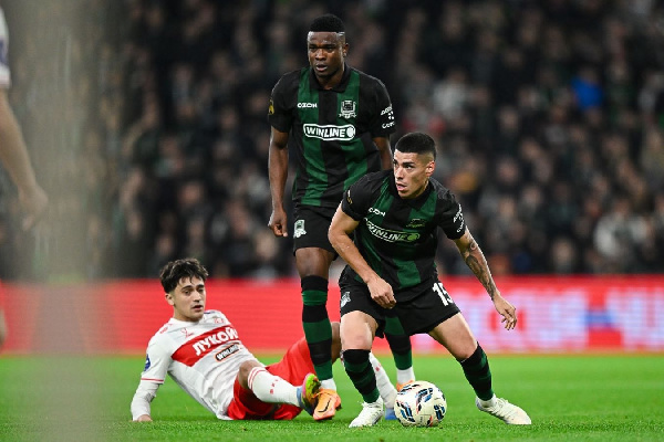 "Краснодар" вернулся на первую строчку РПЛ, обыграв "Спартак"