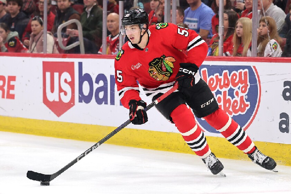 "Чикаго" провалился в матче против "Баффало", Левшунов стал единственным защитником без "минуса"