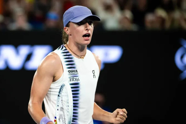 Ига Швёнтек победила Анну Калинскую: полька движется к карьерному "Шлему"