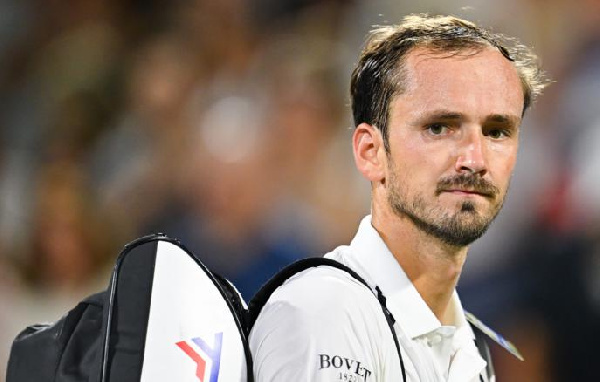 Чемпион Монреаля вылетел сразу, Зверев и Медведев прошли: итоги дня ATP-1000 в Цинциннати