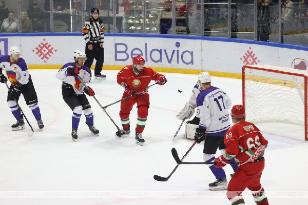 Команда Президента вышла в финал Республиканской хоккейной лиги