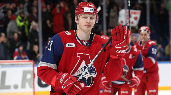 Защитник "Локомотива" после матча с минским "Динамо" дисквалифицирован на три матча за атаку на судью — ВИДЕО