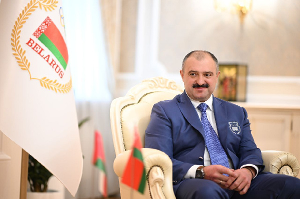 Главе НОК Беларуси 28 ноября исполняется 50 лет — поздравления от "Беларусь 5"