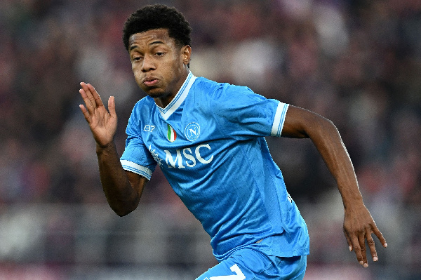 "Наполи" завоевал Суперкубок Италии, одолев "Болонью" в Саудовской Аравии  