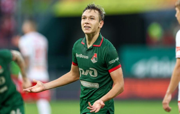 Одноклубник Мялковского может перейти в ПСЖ уже этим летом