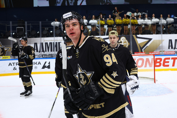 "Адмирал" продлил контракт с защитником до 2028 года