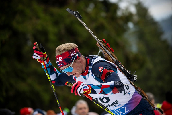 Норвежский биатлонист после победы в индивидуальной гонке заявил, что сборная справляется без братьев Бё