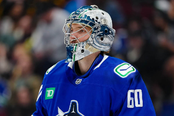 "Ванкувер" крупно проиграл "Монреалю": вышел ли на лед Толопило?