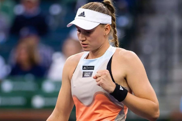 Обидчица Азаренко Елена Рыбакина вышла в 1/4 финала турнира WTA 1000 в Дубае