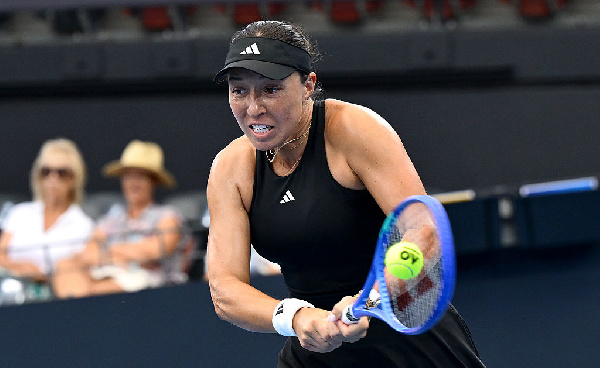 Шестая ракетка мира в тяжелом матче вышла в четвертьфинал турнира в Брисбене