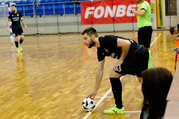 "Витэн" и "Столица" пробились в финал Кубка Беларуси по мини-футболу