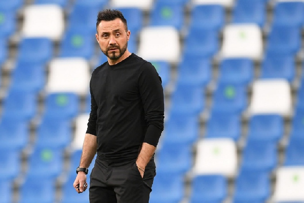 "Место для распития вина без меры": Де Дзерби пытается сплотить игроков "Тоттенхэма" необычным способом