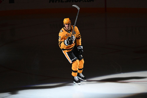 39-летний российский хоккеист признан первой звездой игрового дня НХЛ