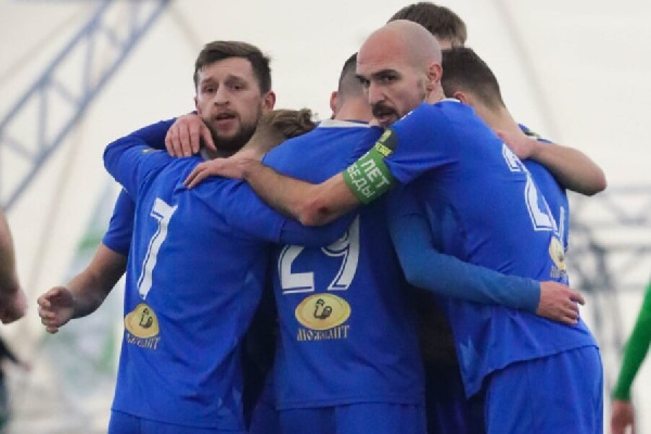 Успеть до апреля: АБФФ внесла изменения в сроки трансферного окна в высшей лиге