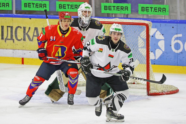 "Лида" одолела "Авиатор" и продолжает погоню за "Юностью" в таблице экстралиги