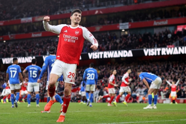 "Арсенал" несется к чемпионству, у Палмера хет-трик за тайм: итоги субботних матчей в АПЛ