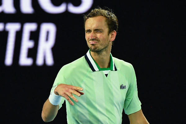 Звездный теннисист из России впервые за два года покинет топ-10 рейтинга ATP