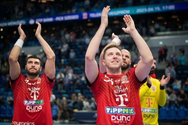 "Веспрем" Никиты Вайлупова вышел в четвертьфинал Лиги чемпионов
