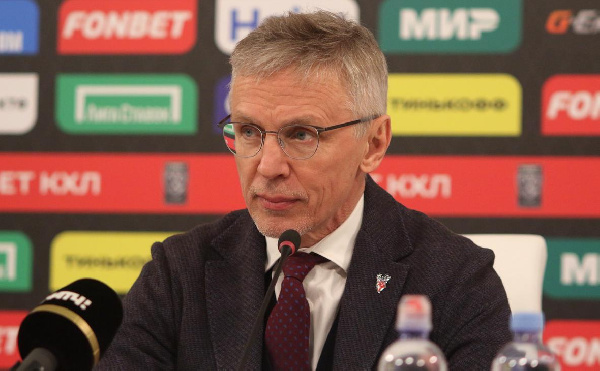 Игорь Ларионов заявил, что не видит смысла общаться с уволенным из СКА Ротенбергом