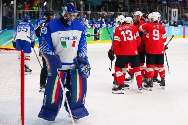 Сборная Швейцарии не пустила страну-хозяйку ОИ-2026 в 1/4 финала хоккейного турнира 