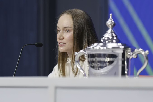 Рыбакина повторила уникальный рекорд легендарной Штеффи Граф