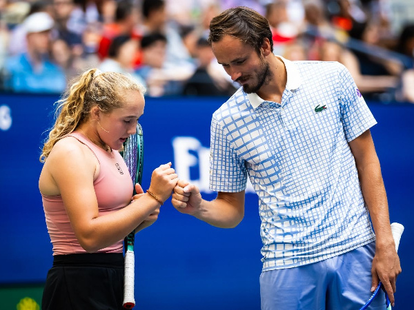 Андреева и Швентек начинают свой путь на Australian Open: расписание на 19 января