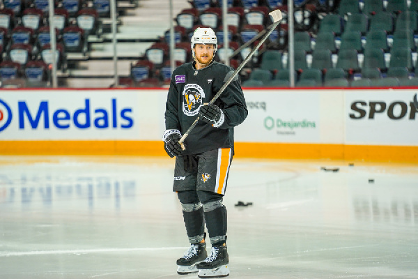 "Он для нас как отец": Илья Соловьев — о работе с Малкиным в "Питтсбурге"