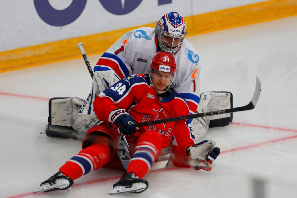 СКА обыграл ЦСКА в армейском дерби в рамках КХЛ