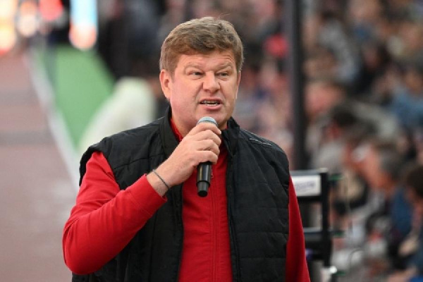 Дмитрий Губерниев считает, что "сейчас НХЛ невозможно представить без россиян"