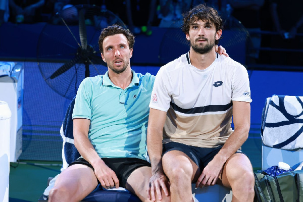 Финалисты турнира в Шанхае Риндеркеш и Вашеро получили "wild card" на "Мастерс" в Париже