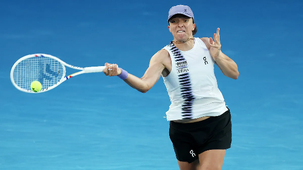 Швёнтек прокомментировала поражение от Рыбакиной на Australian Open