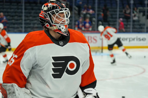 Голкипер "Филадельфии" Алексей Колосов отправлен в АХЛ