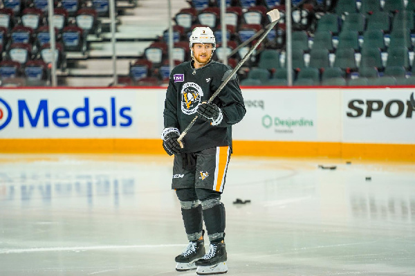 "Питтсбург" без Соловьева одолел "Виннипег" в матче НХЛ