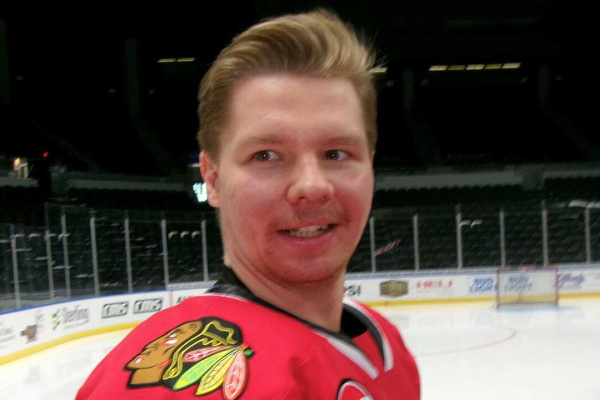 Дмитрий Кузьмин отметился результативной передачей в матче АХЛ