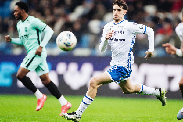 "Пари НН" Шпилевского в меньшинстве выстоял против московского "Динамо" в матче РПЛ